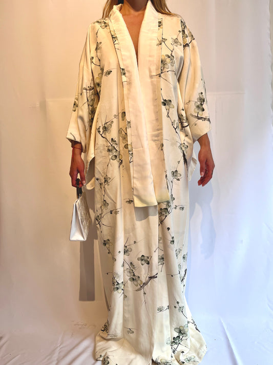 Silk Japanese Off-White Women's Kimono